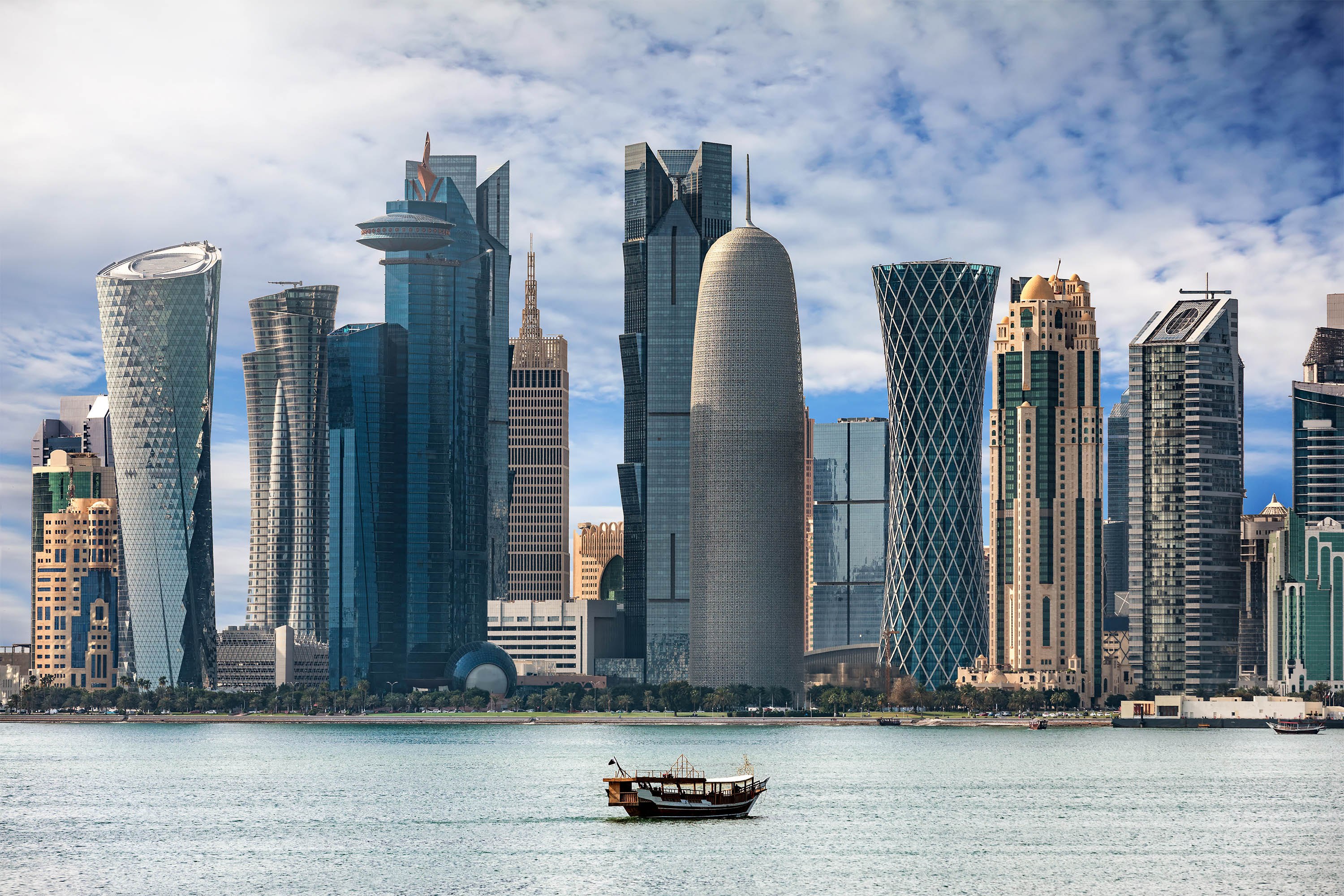 Dịch vụ chuyển phát nhanh đi Qatar giá rẻ an toàn uy tín