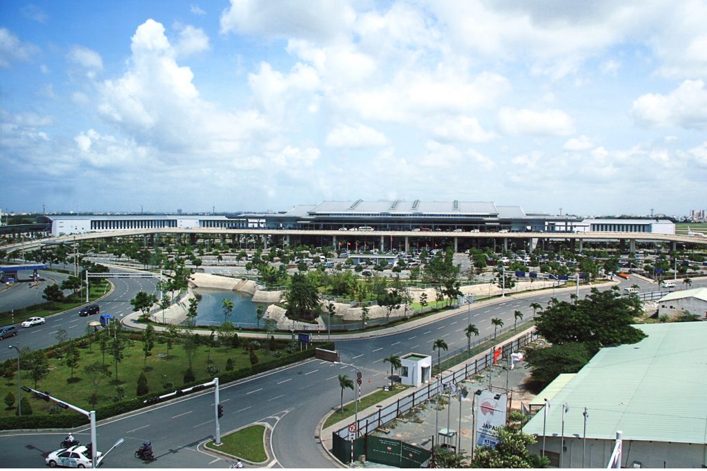 Dịch vụ gửi hàng găng tay hỏa tốc sân bay Tân Sơn Nhất đi Mỹ giá rẻ